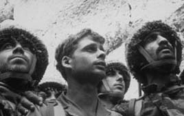 Israeli soldiers reach the Kotel in 1967